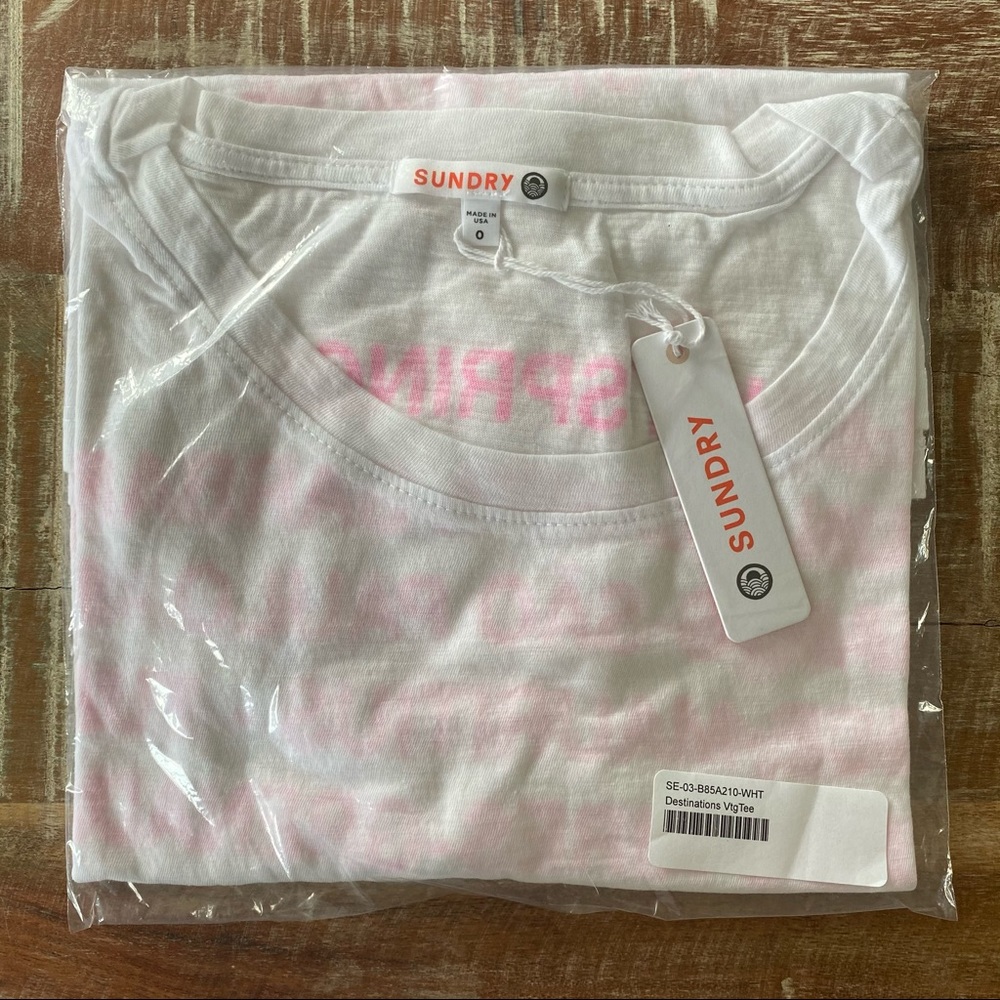 Sundry Destinations Vintage Tee - Picture 5 of 7